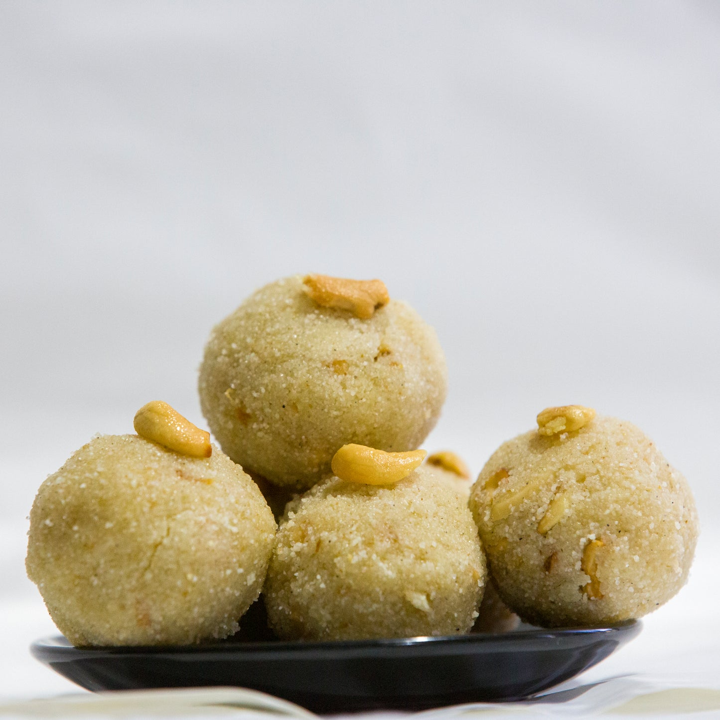 Rava Laddu