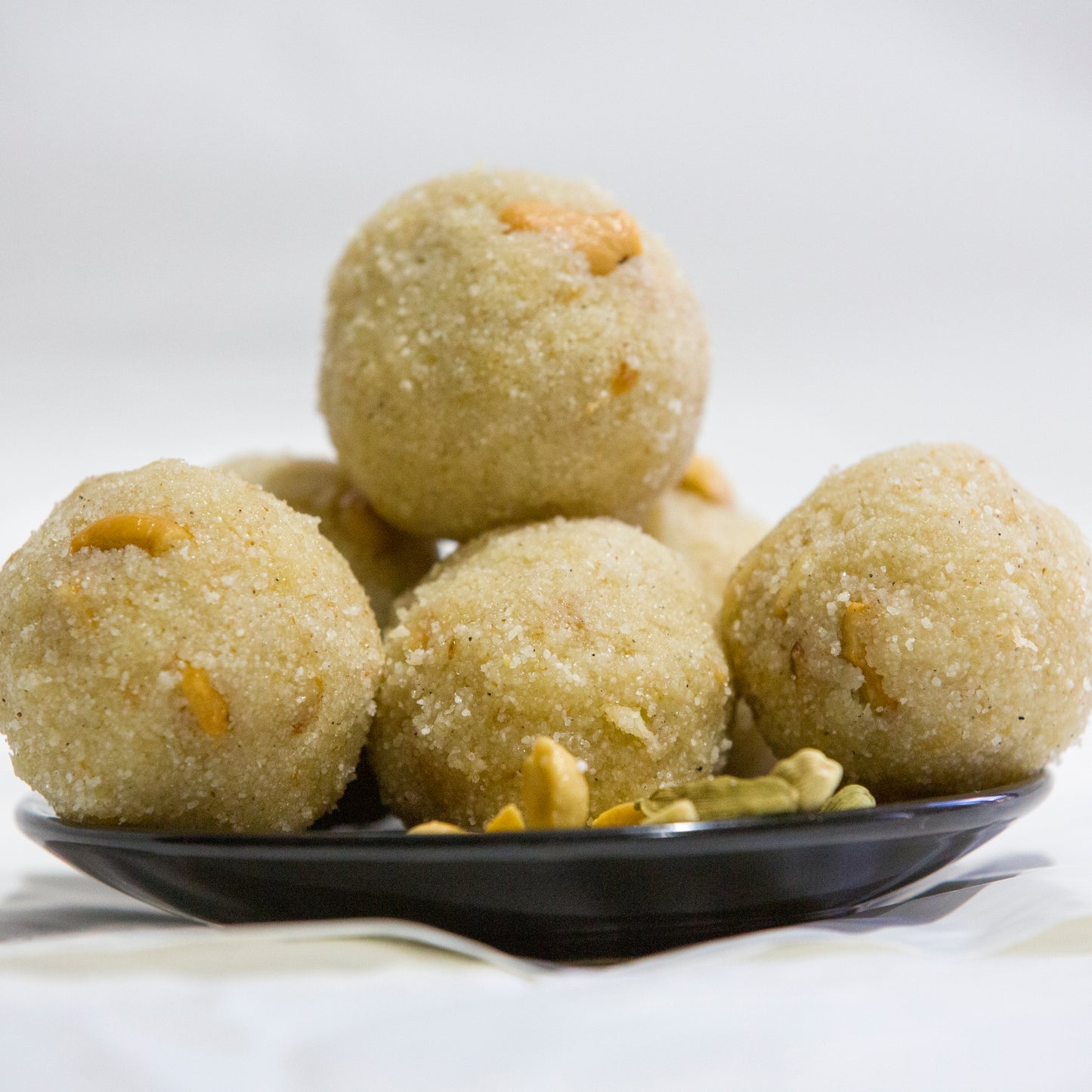 Rava Laddu