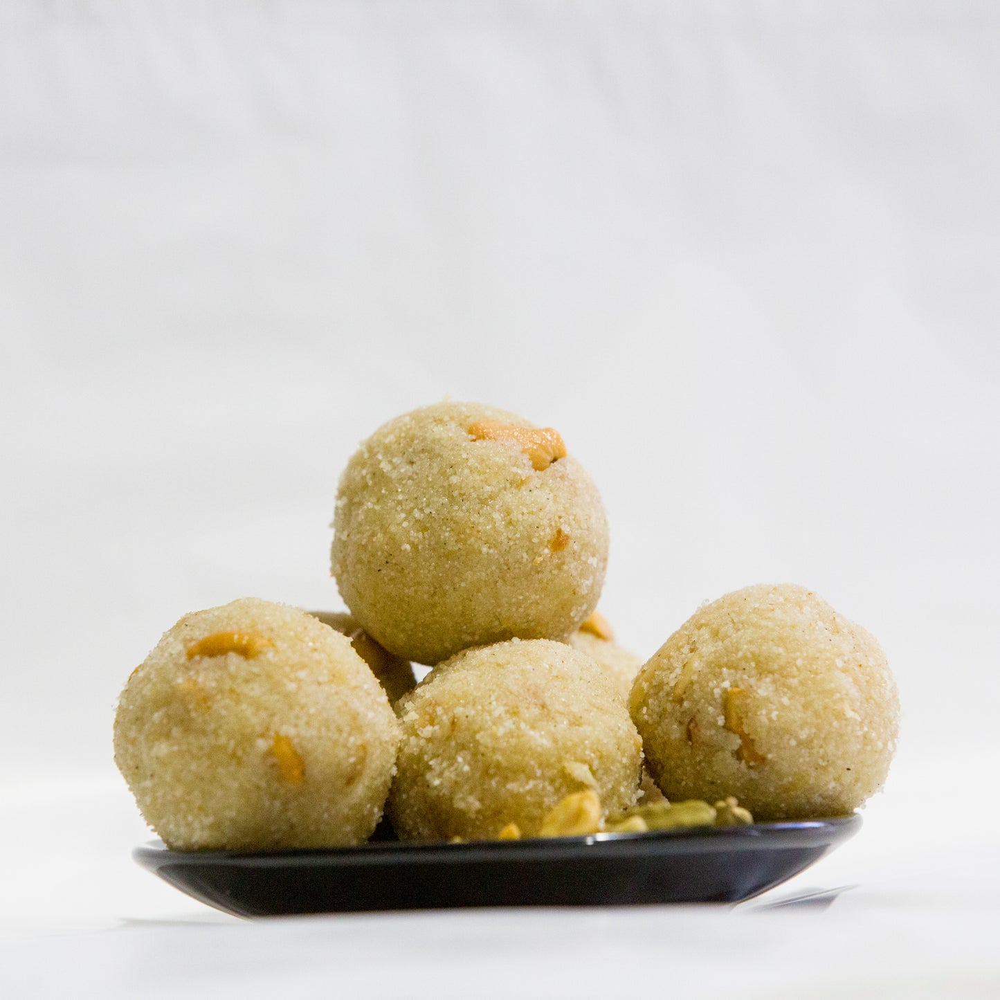 Rava Laddu